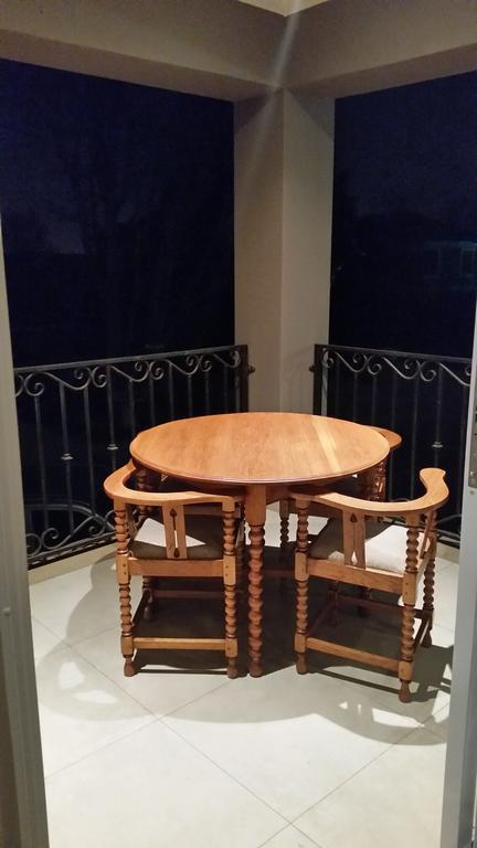6 On Acacia Bed & Breakfast