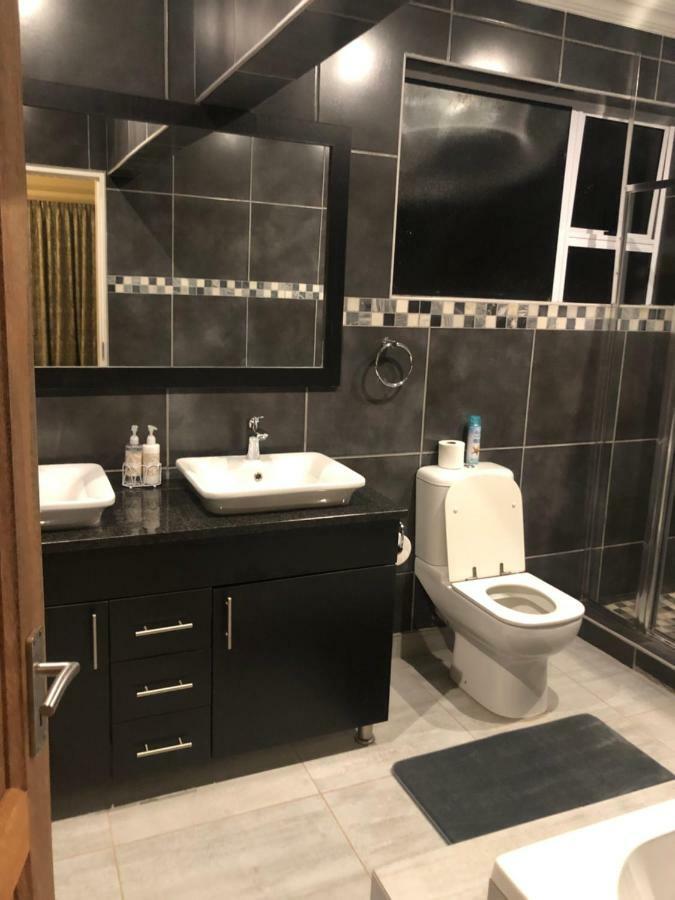 6 On Acacia Johannesburg